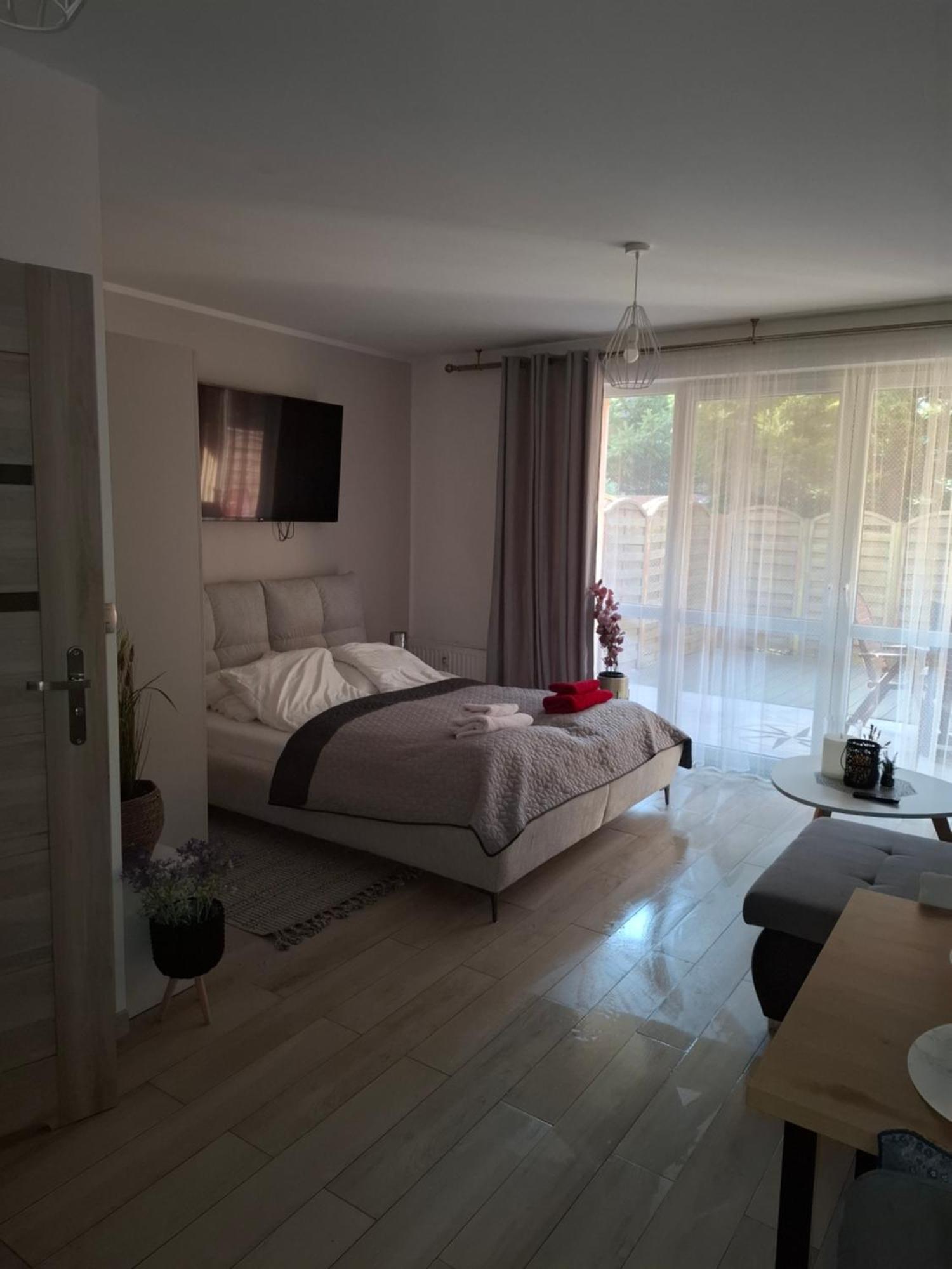 Apartament Lux Monika Rewal Z Tarasem I Garazem Exterior foto