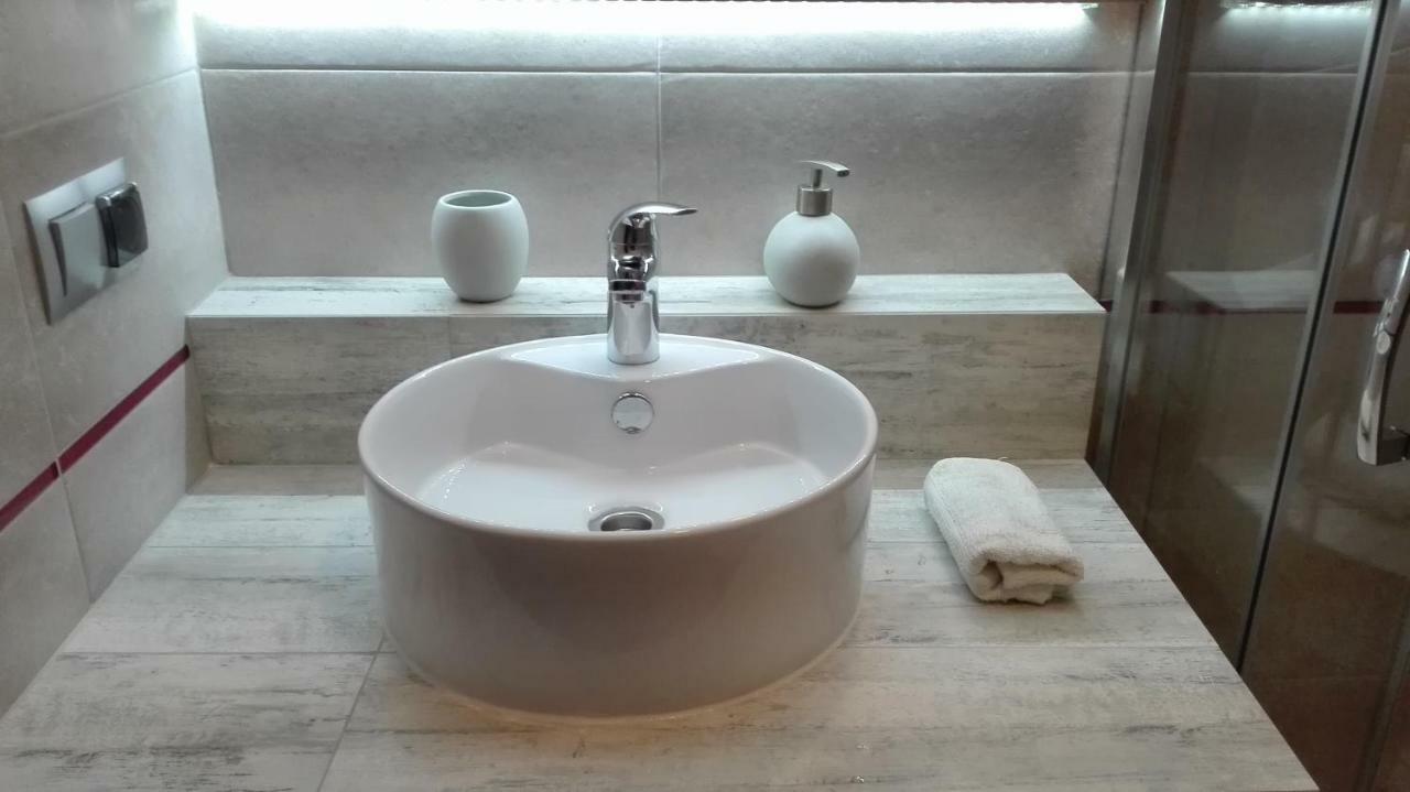 Apartament Lux Monika Rewal Z Tarasem I Garazem Exterior foto